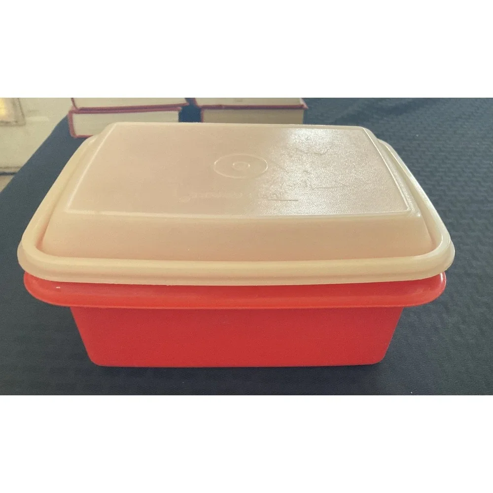 Vintage‎ Tupperware Rectangle Storage Container 7x6x3 In Lid 1980s Kitchen Retro